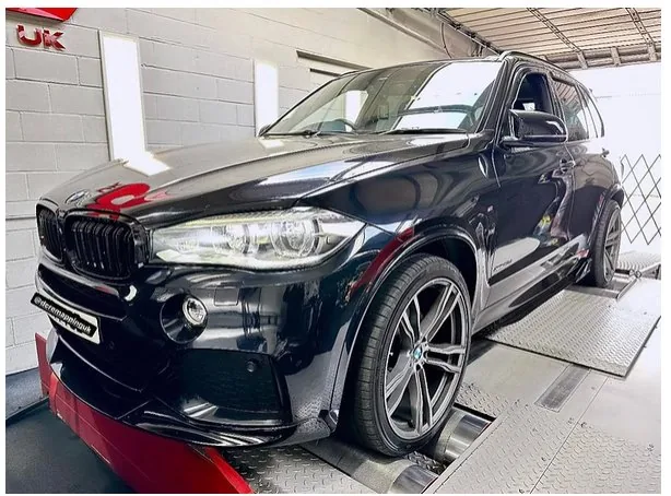 BMW X5 M50D on dyno at DC Remapping UK