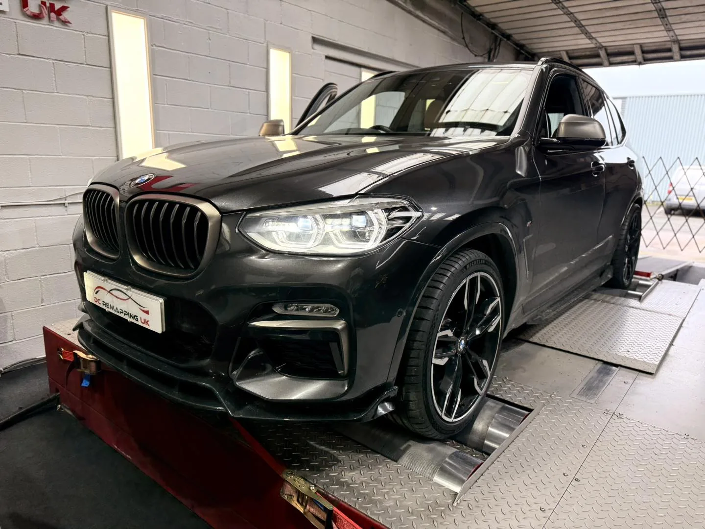 BMW X3 M40d on DC Remapping UK 4WD dyno – front view