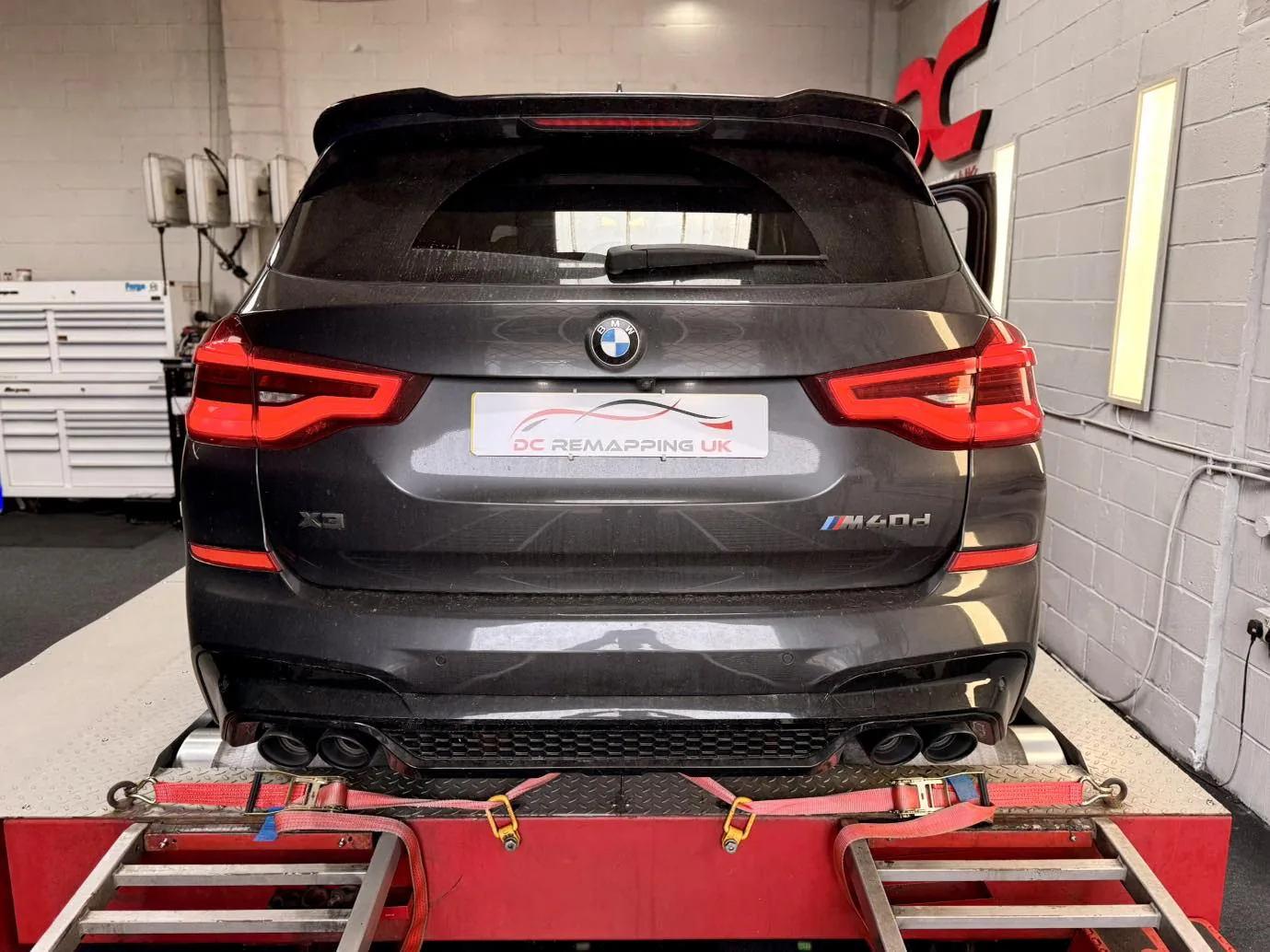 BMW X3 M40d badge – M40d