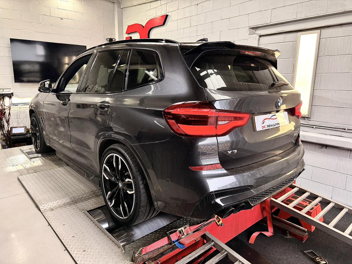 BMW X3 M40d rear on dyno – DC Remapping UK