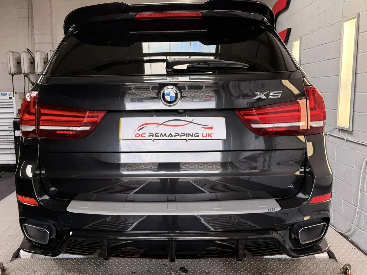 BMW X5 40d rear view strapped to the 4WD linked dyno