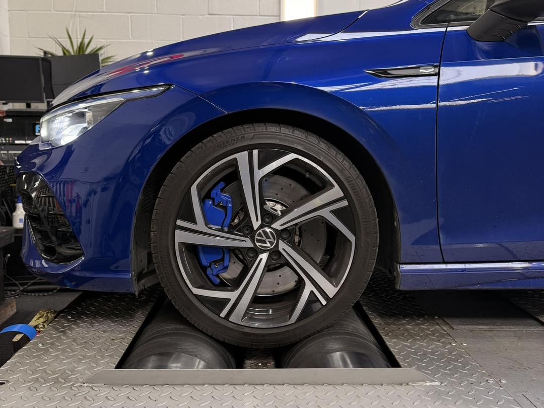 VW Golf R MK8 wheel detail